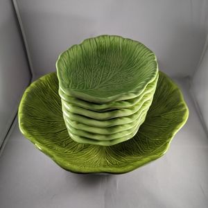 Vintage Holland Mold Cabbage Salad Bowl ceramic serving set. Light Green.